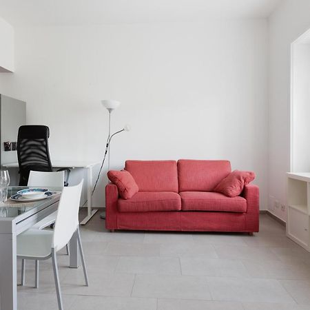 Cozy Apt With Balcony - Mm2 Sant'Agostino Lejlighed Milano Eksteriør billede